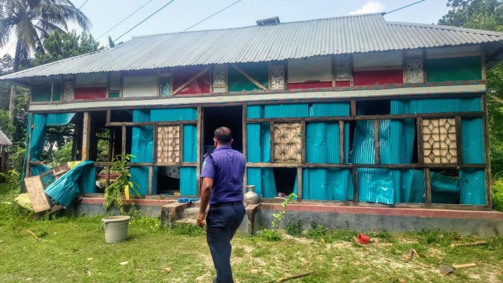 দেবিদ্বারে শফিকুল হত‍্যায় আসামিদের বাড়ি ভাঙচুর
