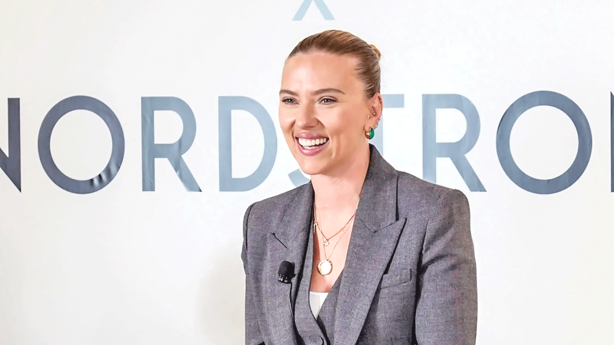scarlett-johansson-the-outset2