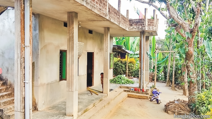 মৌলভীবাজার: আইন ভেঙে বনে পাকা ঘর