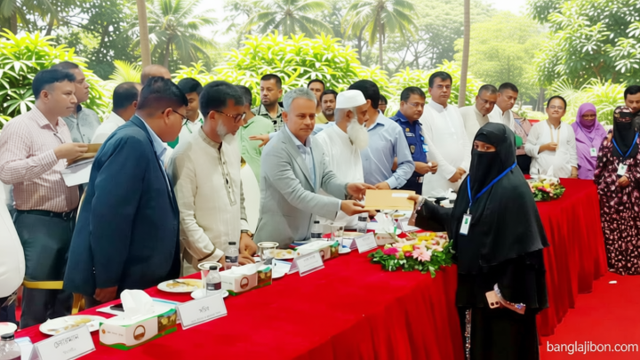 নিরাপদ ও স্বস্তিদায়ক পরিবহন নিশ্চিত করাই বড় চ্যালেঞ্জ: সড়ক ও সেতুমন্ত্রী