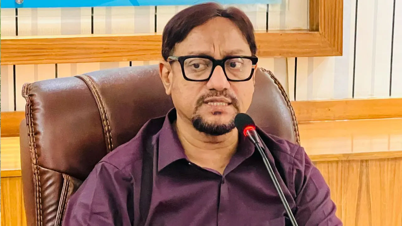 একজন মানুষ মারা গেলে তার কোনো দল থাকতে পারে না: চসিক মেয়র