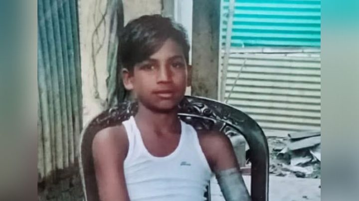 গলায় ইট ও কোমরে বালুর বস্তা বাঁধা অবস্থায় ডোবায় মিলল কিশোরের লাশ