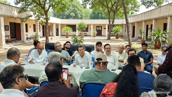 কলকাতায় বাংলাদেশি তারকাদের কাজে আপত্তি টলিউডের টেকনিশিয়ানদের, যা বললেন রুদ্রনীল