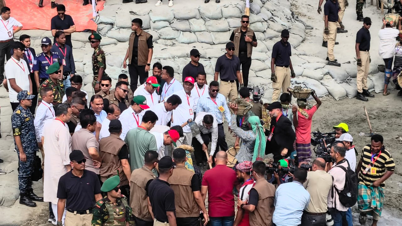 চাঁদপুরে খোর্দ্দ খাল পুনঃখনন কর্মসূচির উদ্বোধন করলেন প্রধানমন্ত্রী