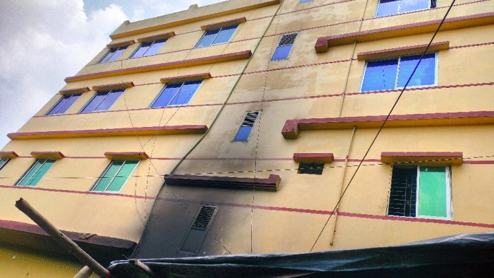 আগুনের খবর দিলেও আসেনি ফায়ার সার্ভিস, স্থানীয়দের ক্ষোভ