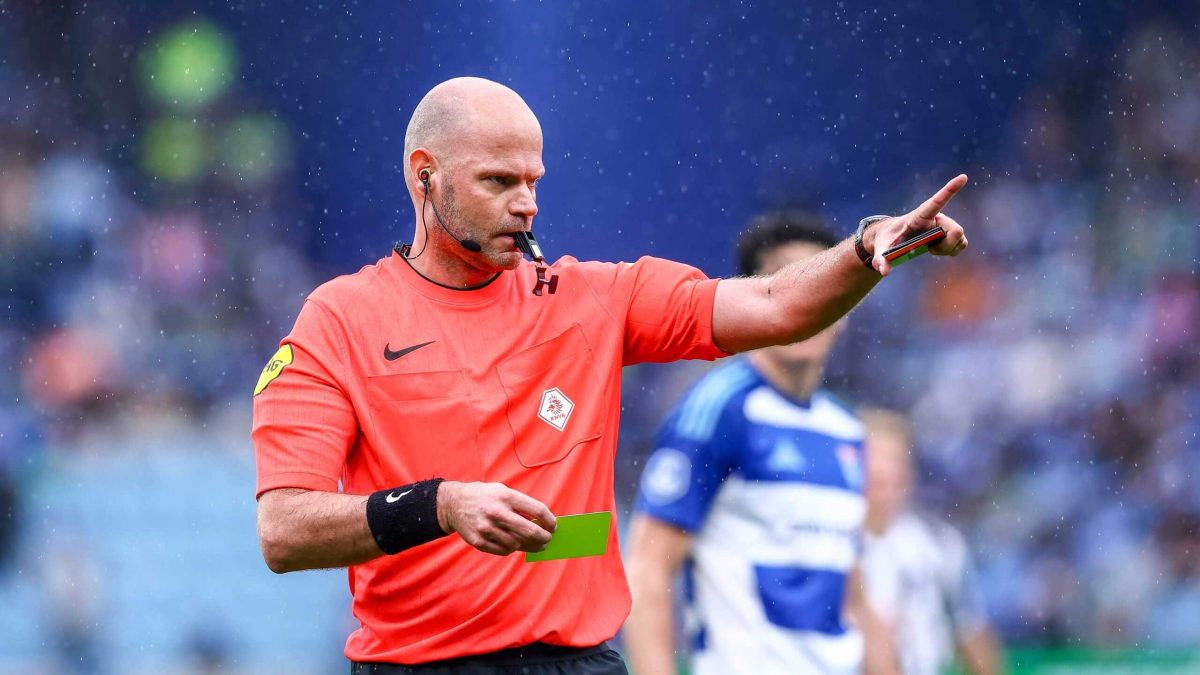 referee