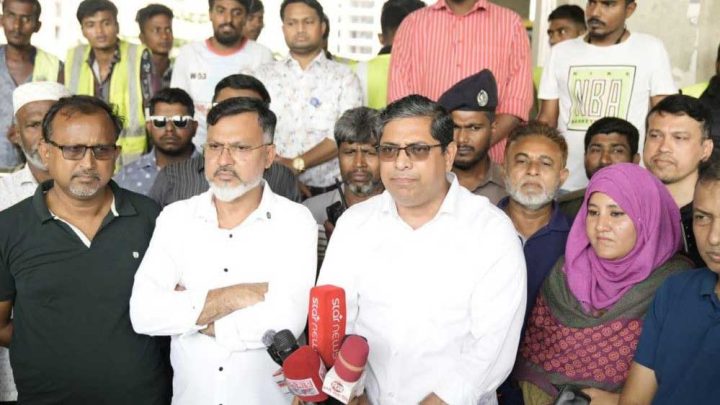 বৃষ্টির কারণে মেট্রো স্টেশনের নিচে আশ্রয় নিয়েছিলেন পশু ব্যবসায়ীরা: স্থানীয় সরকার প্রতিমন্ত্রী