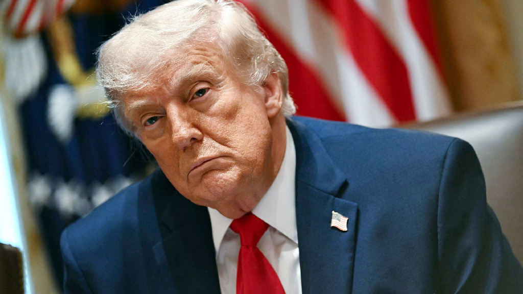 trump-AFP-Ajker-Patrika_5bgBNdj
