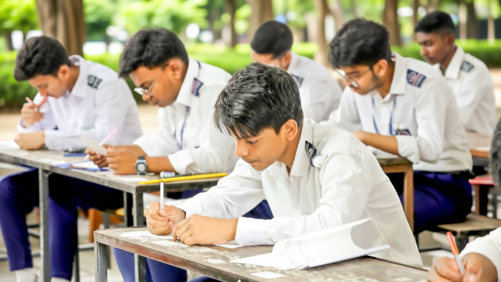 স্কুল অ্যান্ড কলেজগুলোর গুণগত ‘অর্জন’