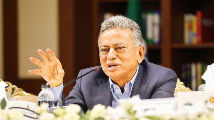 বাজেট পরবর্তী সংবাদ সম্মেলনে অর্থমন্ত্রী: দুই বছরে ঘুরে দাঁড়াবে দেশ
