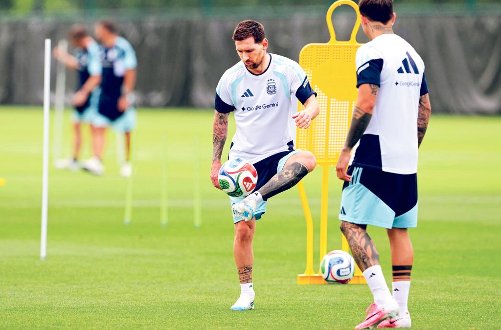 AFP__20260613__B6YR622__v1__HighRes__FblWc2026TrainingArg