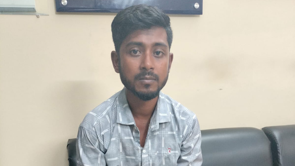 Bogra-officer