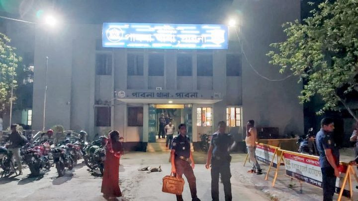পাবনায় ছুরিকাঘাতে কলেজশিক্ষার্থী খুন