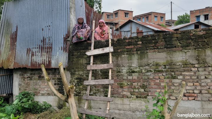 জমির বিরোধে তিন বছর গৃহবন্দী প্রতিবন্ধী কামরুন নাহার