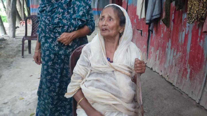 প্রশাসনের হস্তক্ষেপে অবশেষে ছেলের নতুন ভবনে ঠাঁই মায়ের