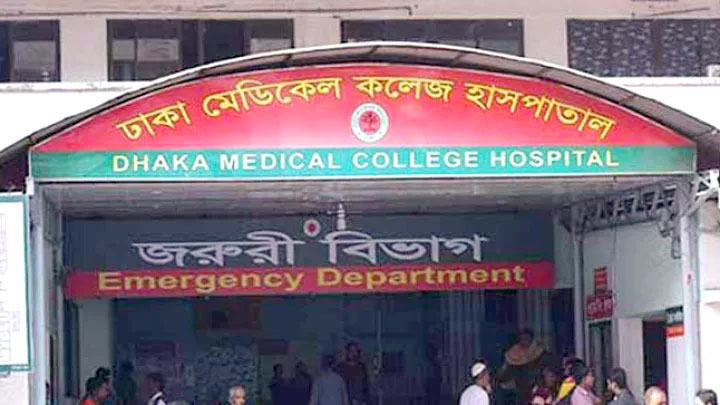 এসি লাগানোর সময় ষষ্ঠ তলা থেকে পড়ে মধ্যবয়সীর মৃত্যু