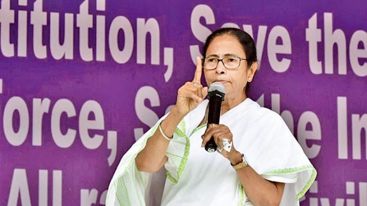 দলের ভাঙন ঠেকাতে মরিয়া মমতা, অবস্থান পুনরুদ্ধারে ঘনিষ্ঠতা বাড়াচ্ছেন ‘ইন্ডিয়া’ জোটের সঙ্গে