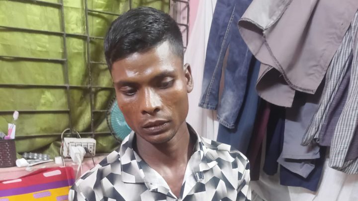 দুই মাসের শিশুকে আছাড় মেরে হত্যার অভিযোগ, বাবা আটক