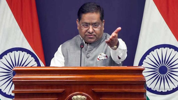 অবৈধ বাংলাদেশিদের বিষয়ে আইন অনুযায়ী ব্যবস্থা নেওয়া হবে: ভারত