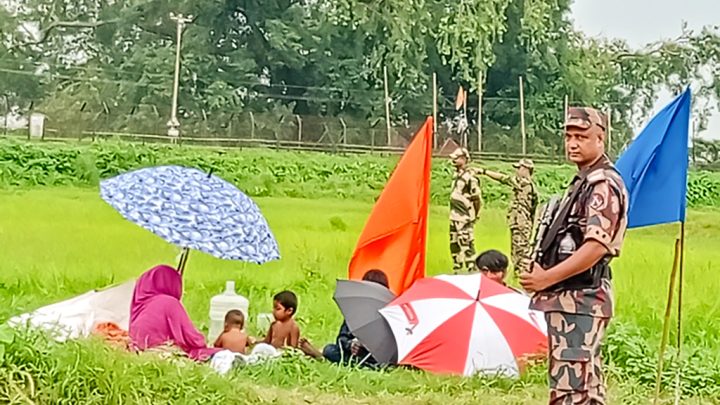 ‘আমার সন্তানেরা অসুস্থ হয়ে গেছে, আমরা বাঁচতে চাই’