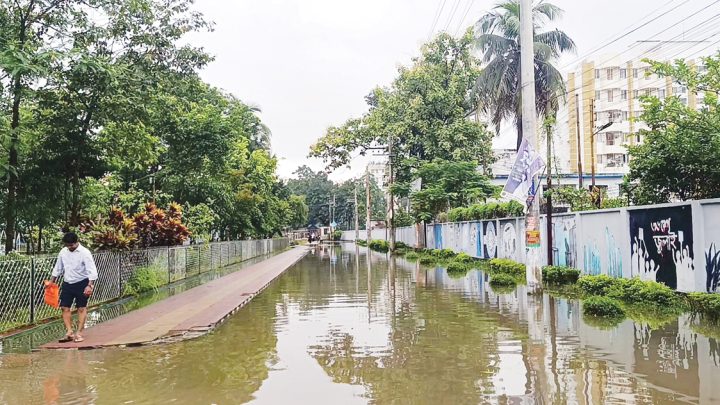 ময়মনসিংহ: ৫ বছরেও হয়নি ড্রেনের কাজ