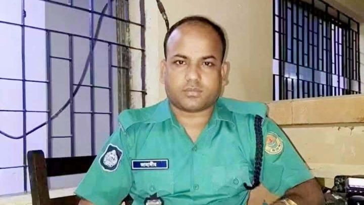 অটোরিকশার সঙ্গে পিকআপের সংঘর্ষ, পুলিশ সদস্য নিহত