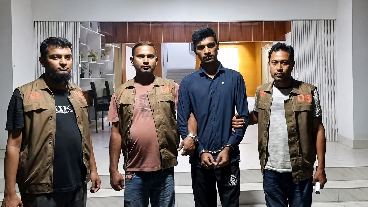 ভারতীয় তরুণীর আপত্তিকর ছবি ছড়ানোর হুমকি, জামালপুরের কলেজছাত্র কারাগারে