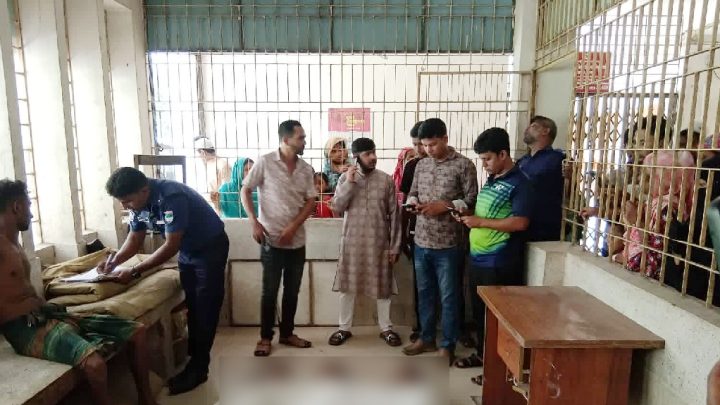 যশোরে পুকুরে ডুবে প্রাণ গেল তিন শিশুর
