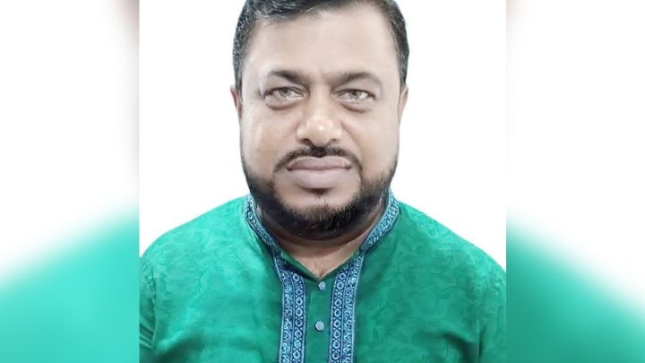 রাজশাহী: দণ্ড নিয়ে ঘুরছেন যুবদল নেতা, দেখে না পুলিশ