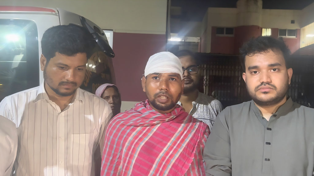 অবৈধ মাটি কাটার প্রতিবাদ করায় এনসিপি নেতার ওপর হামলা