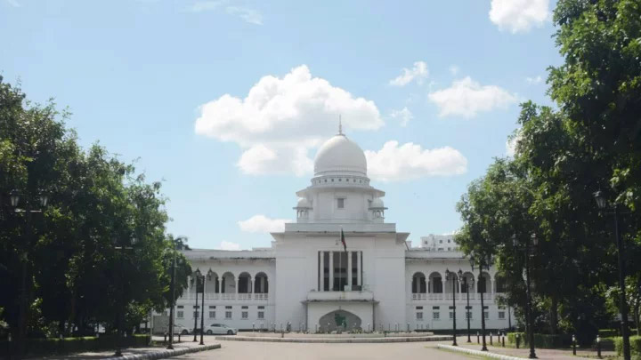 বিচারপতি-অ্যাটর্নি জেনারেলের নিরাপত্তা কমানোর পরিপত্র বাতিল চেয়ে রিট